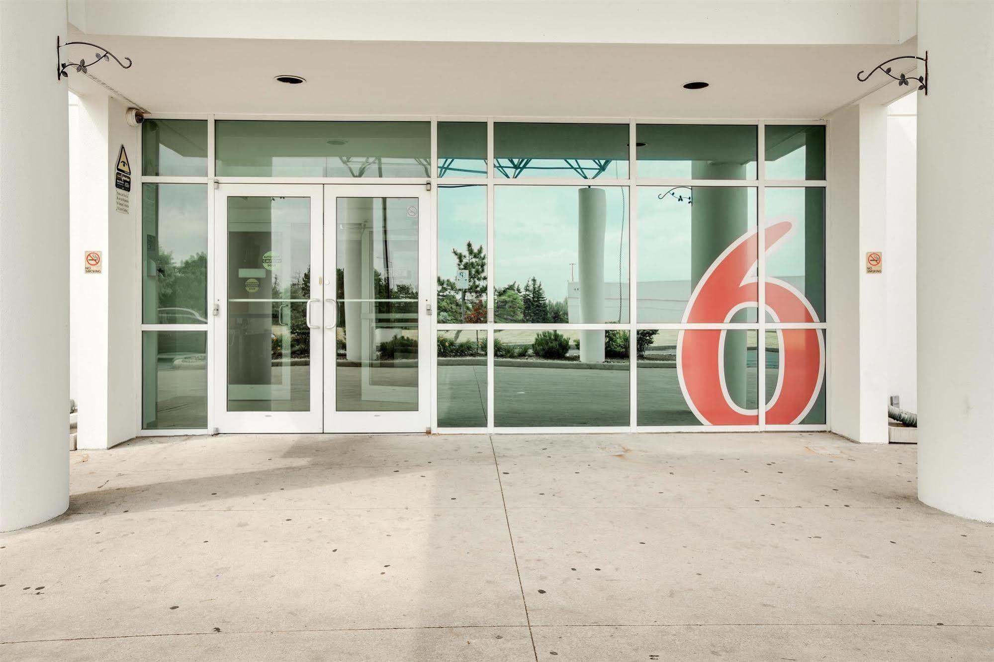 Motel 6-Brampton, On - Toronto Экстерьер фото