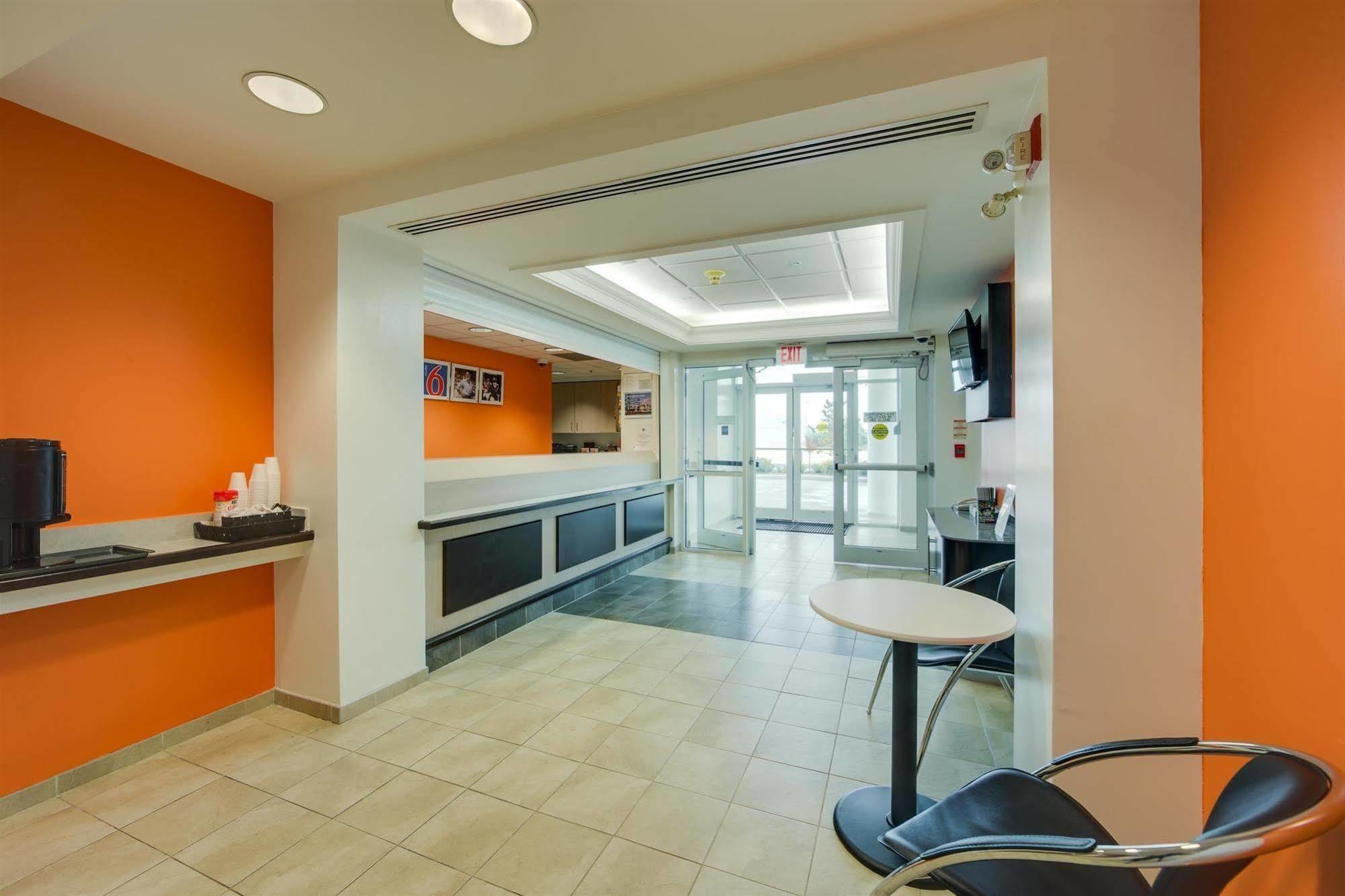 Motel 6-Brampton, On - Toronto Экстерьер фото