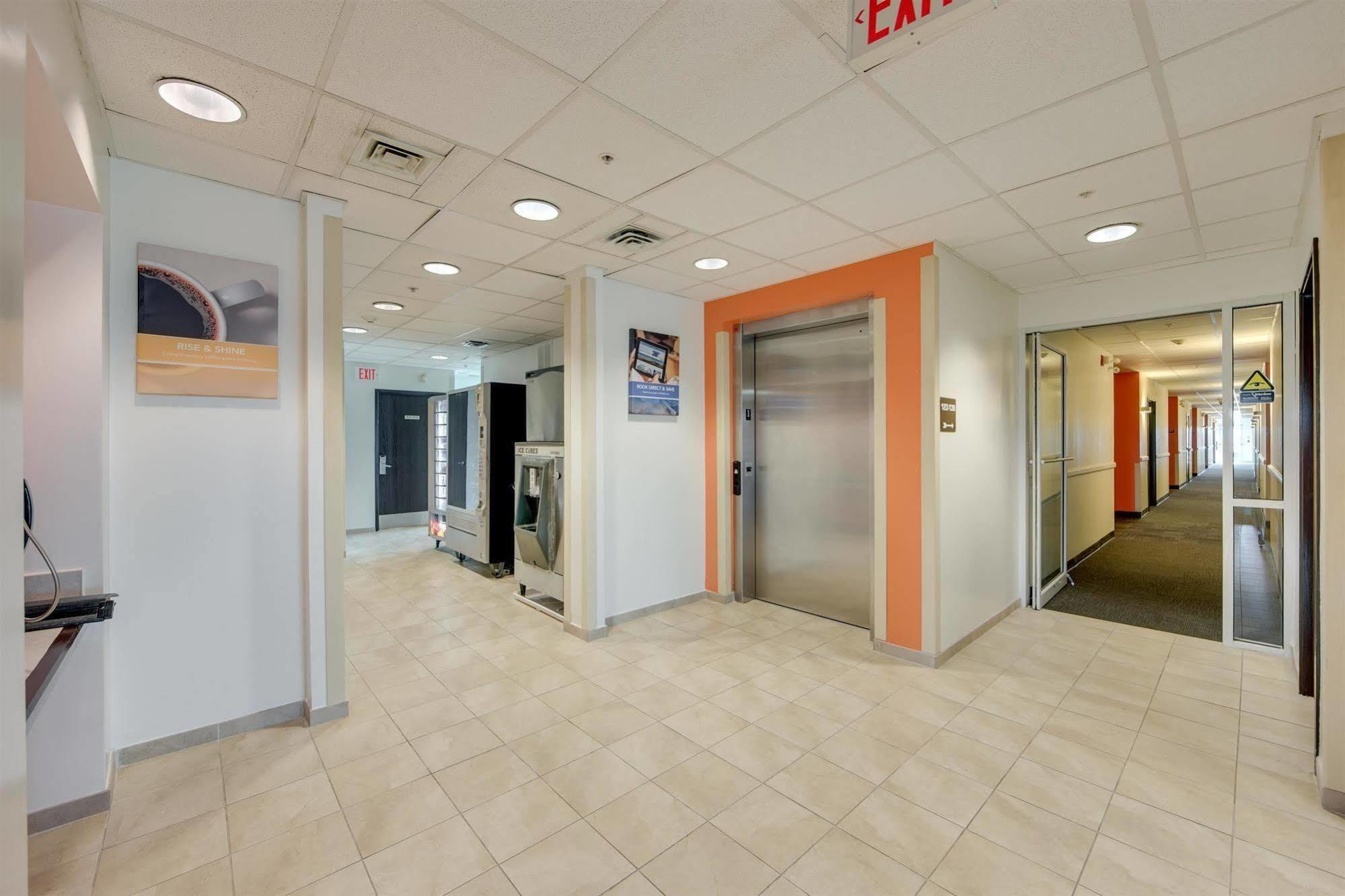 Motel 6-Brampton, On - Toronto Экстерьер фото